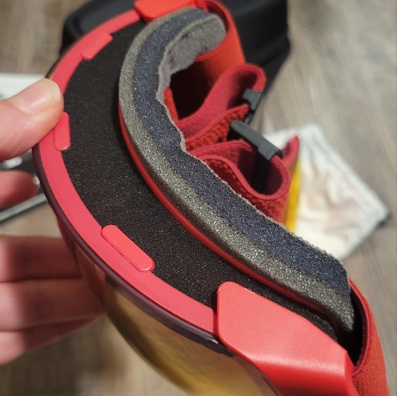 SOLD- Smith 4D MAG Goggles - Picture 8 of 9